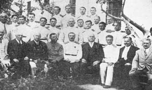 Са матуре 38. генерације 1926/27. године Са матуре 38. генерације 1926/27. године